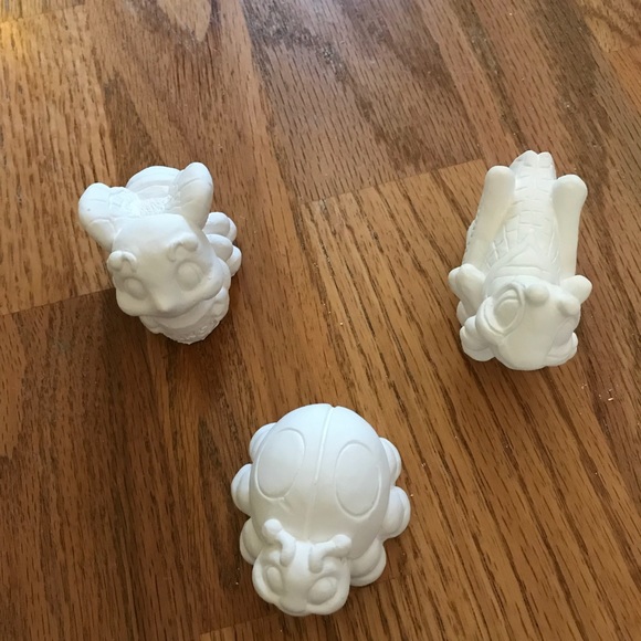 NWT Set of 3 Cute Animal/Insect Plaster Ornaments - Picture 2 of 13